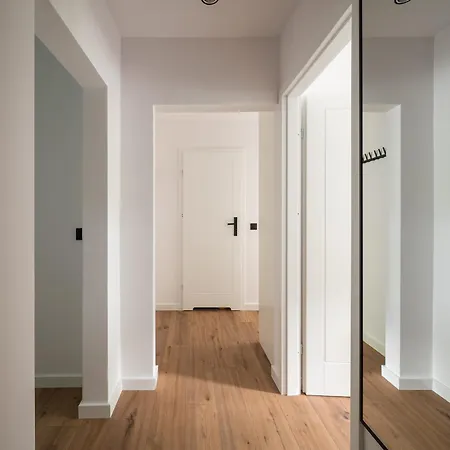 Apartment Metro Ksiecia Janusza Comfort Warsaw