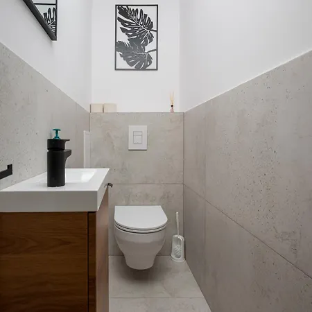 Apartment Metro Ksiecia Janusza Comfort Warsaw